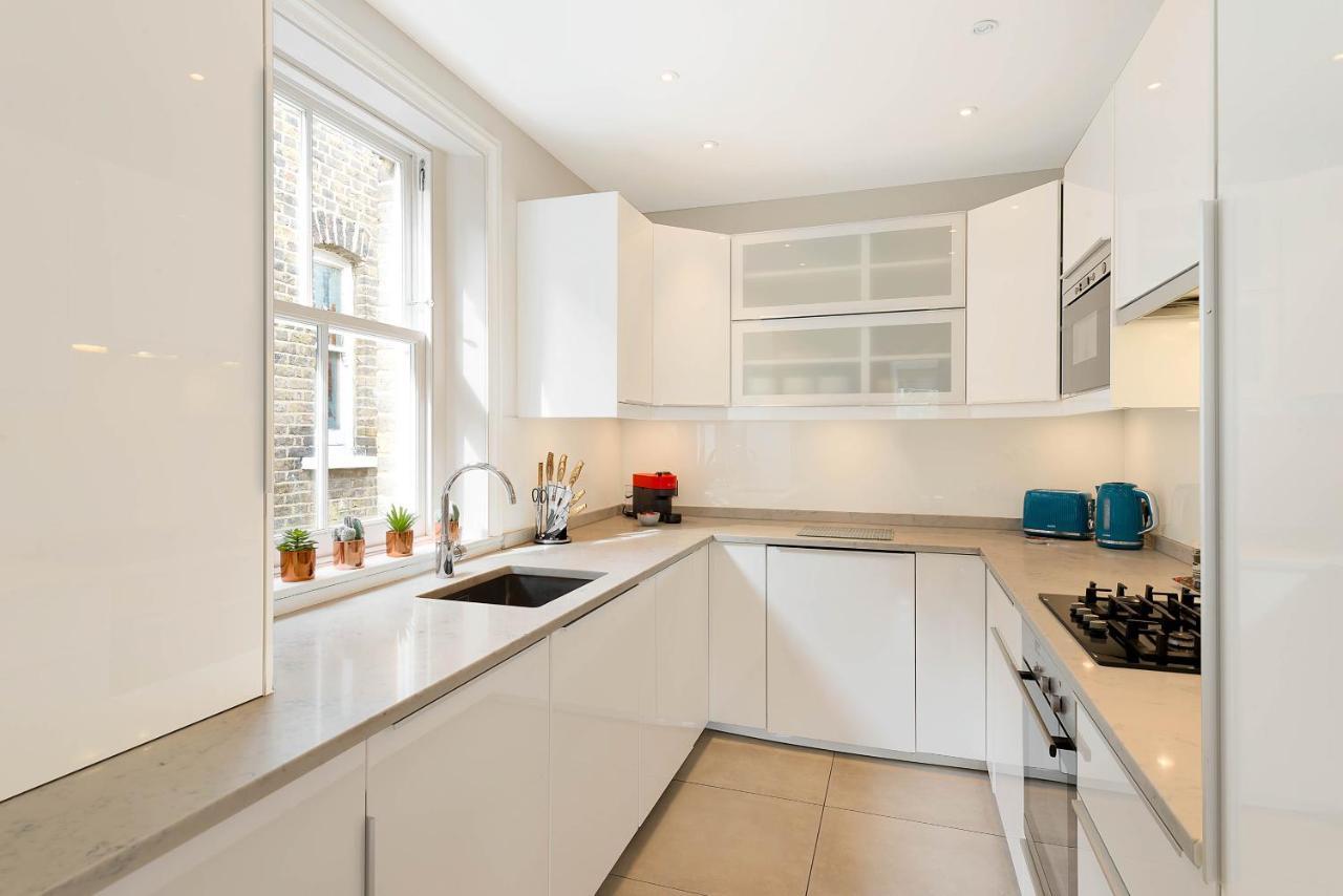 Lovely Central Apartment With Park Views Londen Buitenkant foto